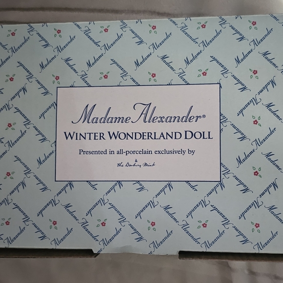 MADAME ALEXANDER 1590 SCARLETT O'HARA - 14 inch DOLL - Picture 2 of 8